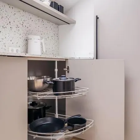 Apartment Bright Designer Mansard In City Centre *